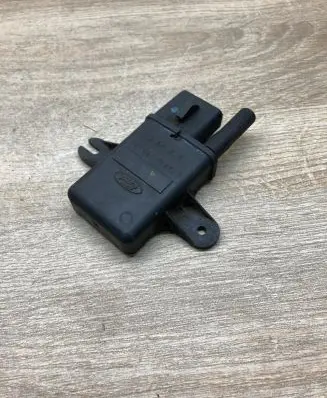Ford Focus Air pressure sensor E7EF9F479A1A