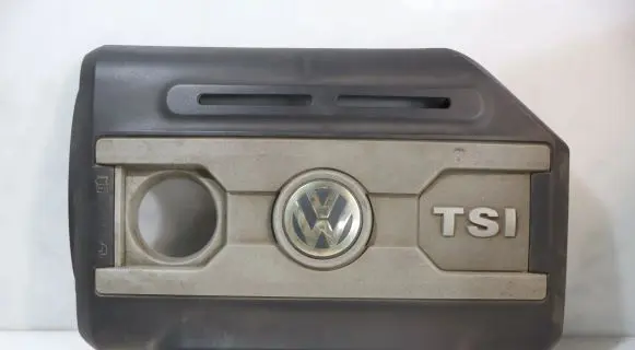 Volkswagen PASSAT B6 Engine cover (trim)