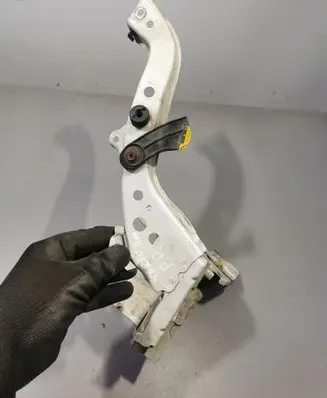 Toyota Verso Headlight/headlamp mounting bracket