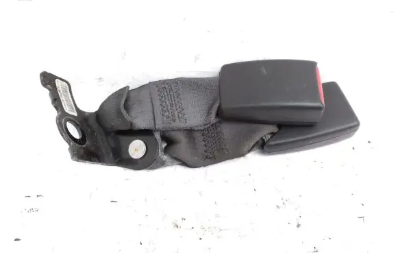 Cadillac CTS Middle seatbelt buckle (rear) 2020508