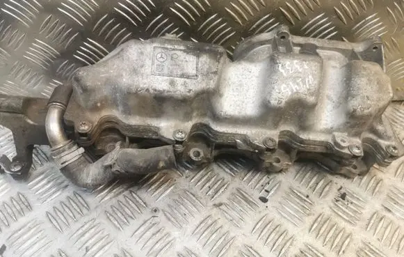 Mercedes-Benz B W245 Intake manifold 6400901237 A6400901237