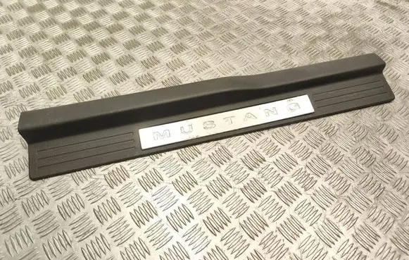 Ford Mustang V Front sill trim cover 4R336313200