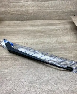 Hyundai Terracan Rear wiper blade arm 98831H1000