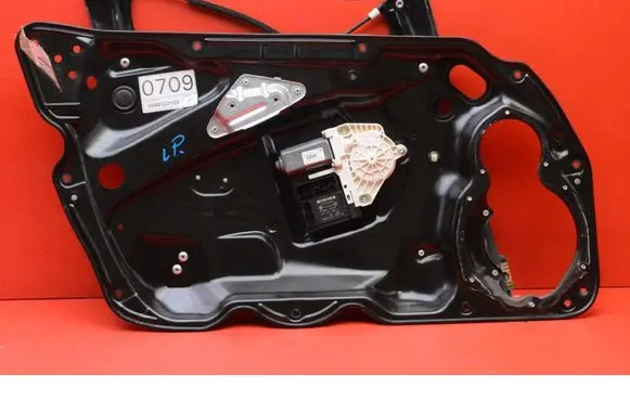 Volkswagen PASSAT B6 Front door window regulator with motor 3C1837755G
