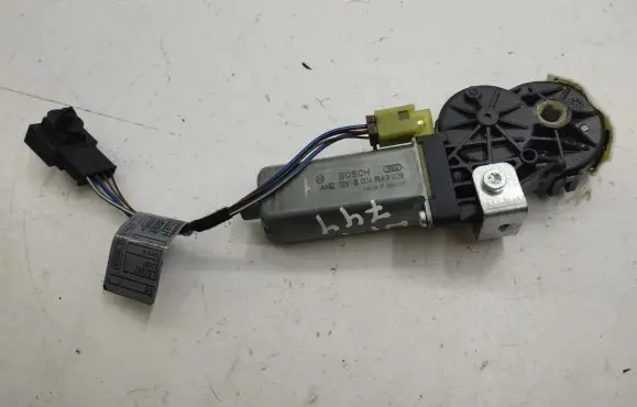 BMW X5 E70 Seat adjustment motor 6004RA3039
