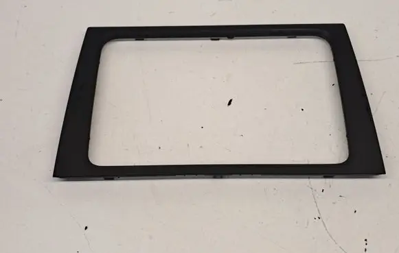 Volkswagen Golf VI Radio/GPS head unit trim 5K0858063F