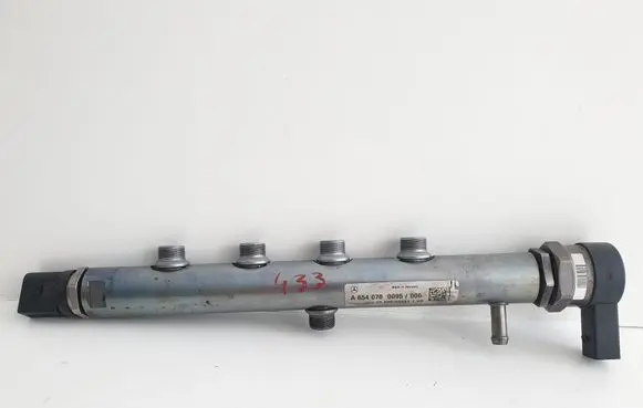 Fuel main line pipe