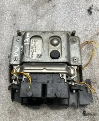 Volkswagen Up Engine control unit/module 04C906020D