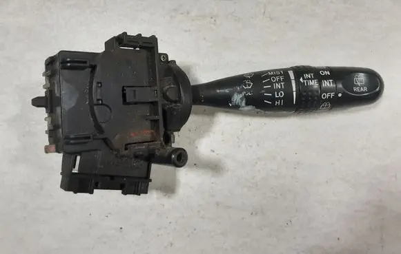 Toyota Corolla E120 E130 Wiper control stalk 173647
