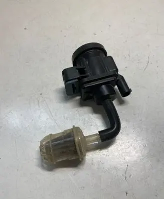 Mercedes-Benz C W203 Turbo solenoid valve A0005450527