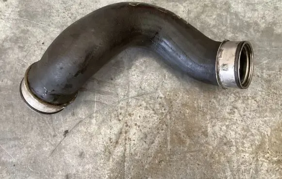 Mercedes-Benz E W211 Intercooler hose/pipe