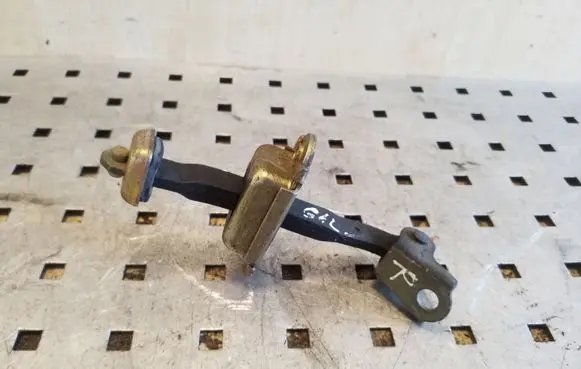 Nissan Almera N16 Rear door check strap stopper