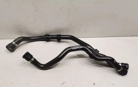 BMW iX Engine coolant pipe/hose 8833639 8833638