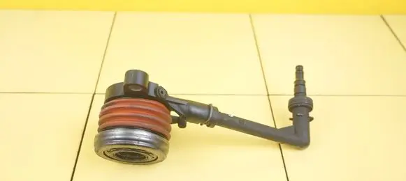 Nissan Juke I F15 Clutch slave cylinder 306206299R HRA2 HRA2DDT