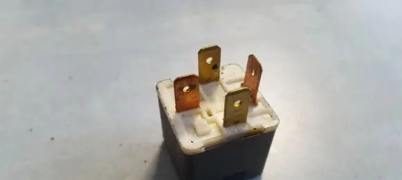 Volkswagen Golf IV Other relay 141951253B