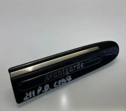 Mercedes-Benz E W211 Fender trim (molding) A2116902862 2116902862
