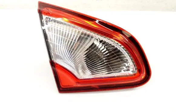 Nissan Qashqai Tailgate rear/tail lights 89503189 B26555BR01A