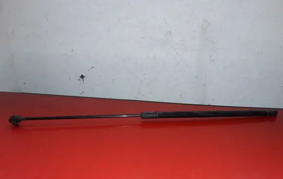 Seat Exeo (3R) Front bonnet/hood damper/strut 8E0823359A