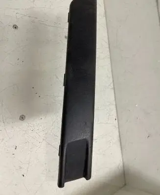 Front bumper splitter molding