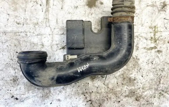 Mazda Xedos 9 Air intake hose/pipe KL4713200