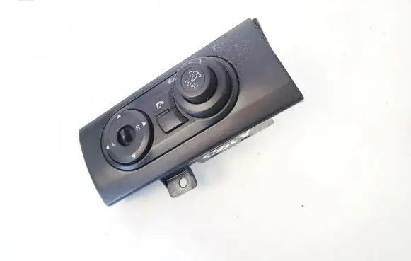 Chevrolet Captiva Wing mirror switch