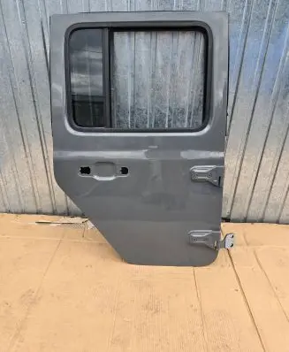 Jeep Gladiator Rear door