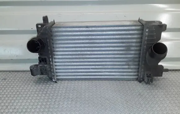 Opel Meriva B Intercooler radiator 13283251