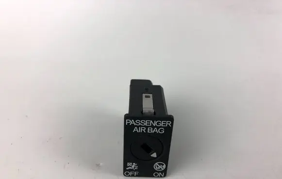 Passenger airbag on/off switch