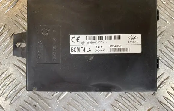Opel Vivaro BSM Control unit 284B18533R 2920683 20647872