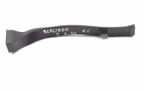Citroen Berlingo Cabin air duct channel 9635422580