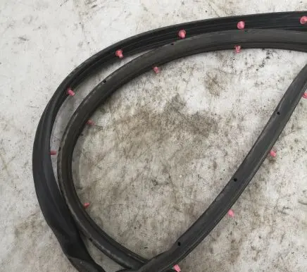 Ford Fusion II Front door rubber seal