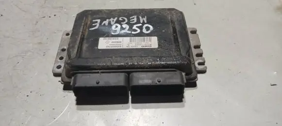 Renault Scenic I Engine control unit/module 8200029658 S110110004 8200055742