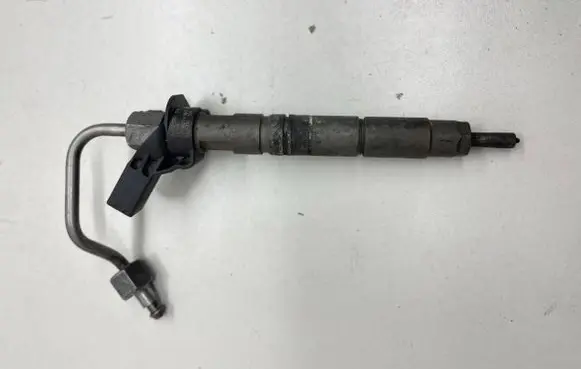 Mercedes-Benz ML W166 Fuel injector A6420701187 0445116026
