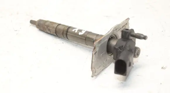 Fuel injector