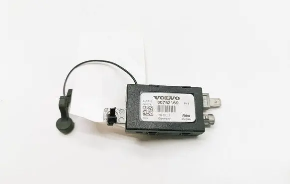 Volvo C30 Aerial antenna amplifier 30752169