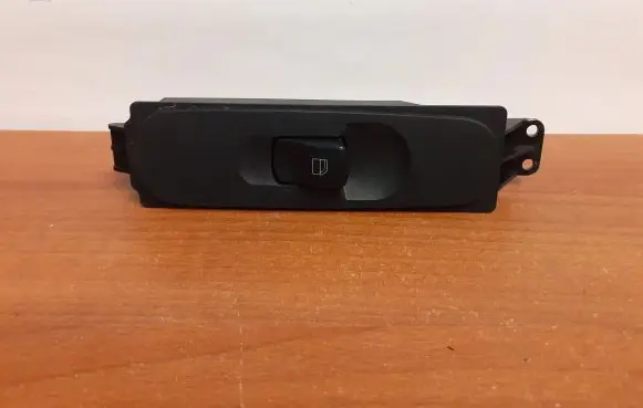 Mercedes-Benz Sprinter W906 Electric window control switch A9065451913 9862