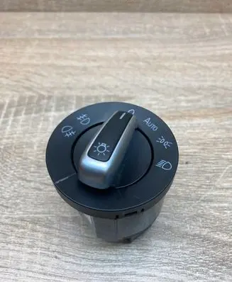 Volkswagen Jetta VI Light switch 3C8941431A