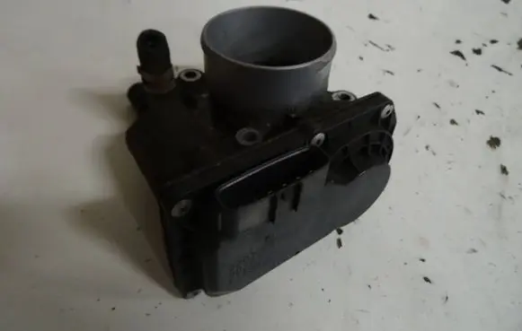 Toyota Prius (XW30) Throttle valve 22030-37060
