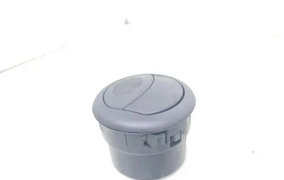 Iveco Daily 4th gen Dashboard side air vent grill/cover trim 226536