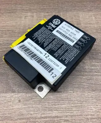 Volkswagen PASSAT B6 Airbag control unit/module 3C0909605M 391125
