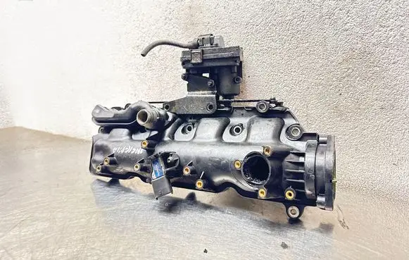 Opel Insignia A Intake manifold 55571993 0281002845