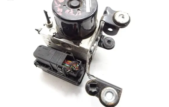 Volvo V70 ABS Pump 7G9N2C405AC P31261142 10021201514