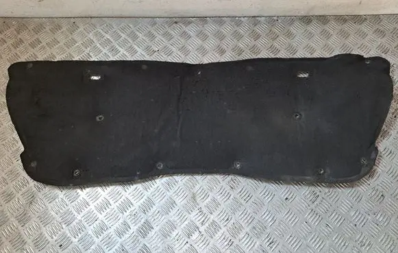 Engine bonnet/hood sound/heat insulation