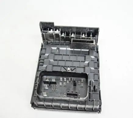 Volkswagen Golf V Fuse box set 1K0937125
