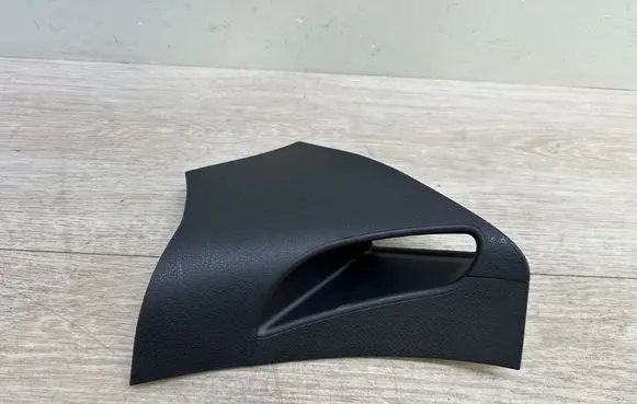 Porsche Panamera (971) Seat belt trim 971867262 9718672611E0 971867404
