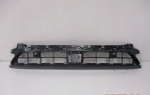 Audi Q3 Front bumper upper radiator grill 83A807683C
