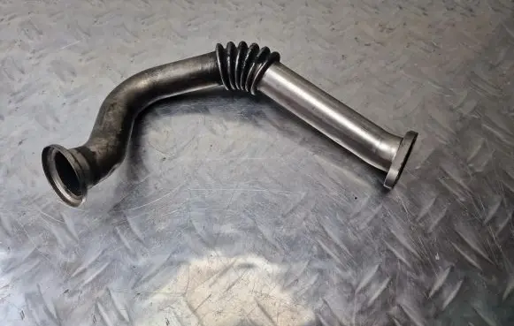 Volkswagen Golf Plus EGR valve line/pipe/hose 03L131521R