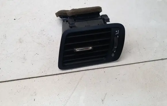 Volkswagen PASSAT B6 Dashboard side air vent grill/cover trim 3C1819701