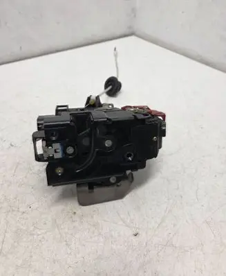 Audi A4 S4 B6 8E 8H Front door lock 8E1837016C