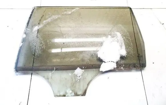 Volkswagen PASSAT B5 Rear door window glass DOT90AS2M30